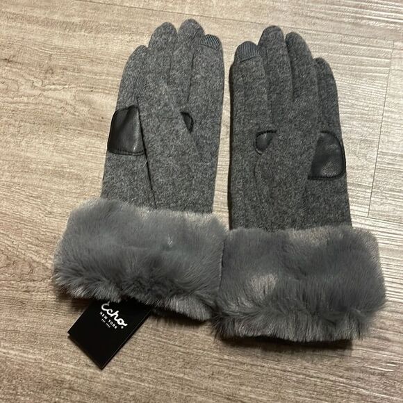 Echo Faux-Fur Cuff Tech Gloves - 100% Exclusive - Picture 2 of 3